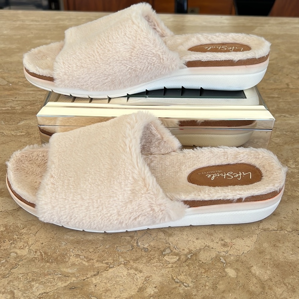 Life Stride Plush Slipper (Women's) - Picture 3 of 5